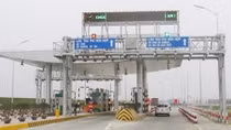 Hàng trăm phương tiện cố tình tránh trạm thu phí BOT QL32