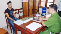 Vừa ra tù lại vận chuyển trái phép 3 bánh heroin