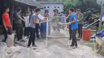 Công an tỉnh Hòa Bình: Cùng dân xây dựng nông thôn mới