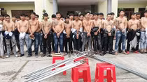 “Hỗn chiến” để tranh giành đất 