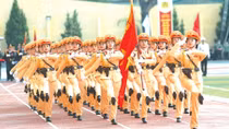“Vì nước quên thân, vì dân phục vụ”