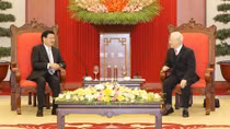 Giữ gìn, vun đắp mối quan hệ đoàn kết đặc biệt Việt – Lào