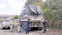 Người dân phản ánh xe tải cơi nới thùng khi lưu thông trên quốc lộ 1A