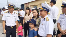 Mang mùa Xuân đến Nhà giàn DK1 