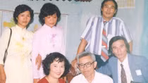 Nhà văn Vi Hồng - “Cây cay đắng đã ra mùa quả ngọt”