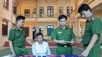 Bắt đối tượng vận chuyển 2 bánh heroin và 24 nghìn viên ma túy ở Điện Biên