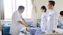 Nội soi thành công u xơ tuyến vú không để lại sẹo 