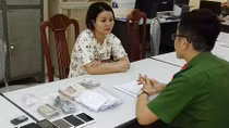Triệt phá tụ điểm ma túy, thu giữ nhiều vũ khí, hung khí