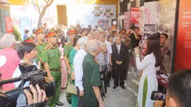Làm sống lại những ký ức hào hùng trong không gian trưng bày “Hà Nội ngày trở về”