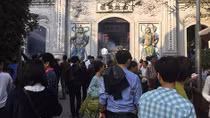 Người dân tấp nập đi lễ Đền Hùng đầu xuân