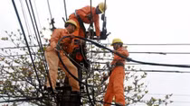 Sử dụng điện tăng đột biến ngày nắng nóng 