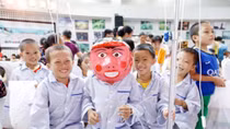 Mang Trung thu yêu thương đến với bệnh nhi
