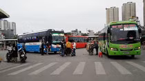 Những chuyến xe cuối cùng rời Thủ đô trước "giờ G"