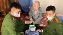 Xuyên đêm làm căn cước công dân