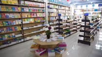 Chấn chỉnh hoạt động thu lệ phí, nghiêm cấm việc bắt buộc mua các loại sách, vở trái quy định