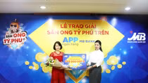 Khách hàng “săn ong tỷ phú” trúng 330 triệu đồng