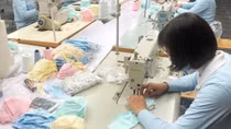 Đầu tư, sản xuất khẩu trang quy mô lớn: Hãy thận trọng!