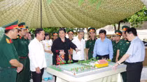 Không ngừng vun đắp tình hữu nghị đặc biệt Việt Nam – Lào