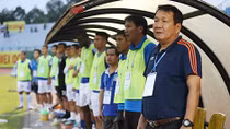 Vấn đề của V.League: Hội chứng... "mù"?!