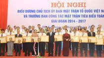 Biểu dương những cá nhân tiêu biểu trong công tác Mặt trận