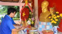 Nhân dân Sóc Trăng đón mừng sinh nhật Bác Hồ