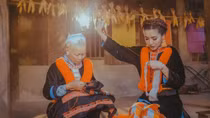 Làm mới MV ca nhạc bằng văn hóa truyền thống