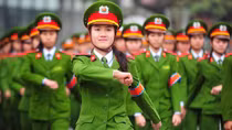 Nhiều cán bộ nữ Công an viết đơn tình nguyện về cơ sở