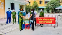 Nhiều nhà hảo tâm ủng hộ những đơn vị tuyến đầu chống dịch tại Thanh Hóa