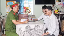 Cảnh sát khu vực thầm lặng giữ cuộc sống bình yên
