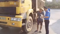 Xử lý hơn 10 nghìn xe khách, xe tải vi phạm