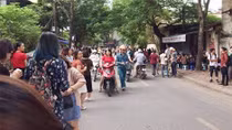 Động đất rung lắc nhà cao tầng ở Hà Nội