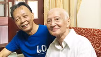 Vị giáo sư 17 năm không nhận lương hưu