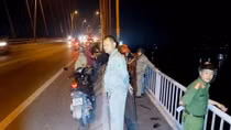 Tìm thấy thi thể nam thanh niên nhảy cầu Rạch Miễu