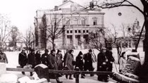 Tình mẫu tử trong chiếc giày ở trại Auschwitz