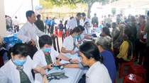 Sức khỏe cho chiến sĩ, niềm tin với nhân dân