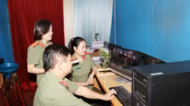 Những phóng viên địa bàn xông xáo