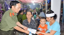 Phát động phong trào học tập gương dũng cảm của Đại úy Phạm Phi Long
