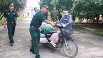 Vận chuyển gần 200kg nội tạng động vật bốc mùi hôi thối 
