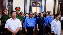“Trợ thủ đắc lực” của bà Hứa Thị Phấn khai gì tại toà?