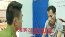 Vào bể bơi trộm cắp tài sản