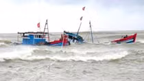 Tàu hàng đâm tàu cá chìm trên biển rồi bỏ chạy