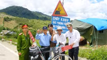 Chinh phục dải đất hình chữ S bằng xe đạp