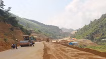 Ngày 31-8 hoàn thành đường Hòa Lạc - Hòa Bình và QL6 đoạn Xuân Mai - Hòa Bình