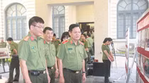 Triển lãm “Công an Thủ đô khắc ghi lời Bác”