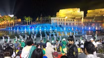 Nổi tiếng song hành cùng… tai tiếng
