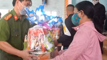 Mang xuân ấm đến với người nghèo Tây Nguyên