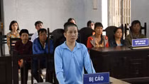 Gã cha vô nhân tính nhiều lần giở trò đồi bại với con gái ruột