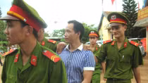 Kêu gọi người dân tố giác tội phạm vụ thuê “sát thủ” từ Nghệ An ra Đắk Nông giải quyết mâu thuẫn