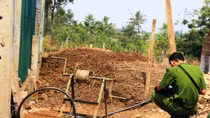 Đào giếng thuê, hai người bị điện giật thương vong