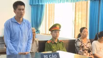 Xài tiền giả, lãnh án thật